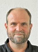 Instructor: Daniel, profesor autorizado